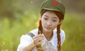 和女生聊天的时候，女生问前任该怎么回答？-恋爱至上