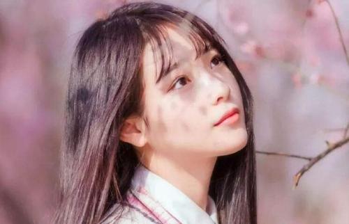 喜欢浪漫的女生怎么追？追浪漫女孩的技巧-恋爱至上