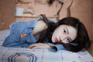 女生不主动找你聊天但每次必回是什么原因？-恋爱至上