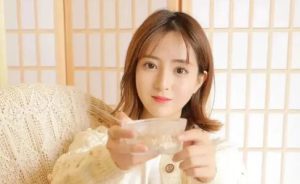 和女生天天聊天会聊出感情么?看女生是否喜欢你-恋爱至上