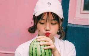 怎么追女生让她感到舒服自然，不显得刻意-恋爱至上