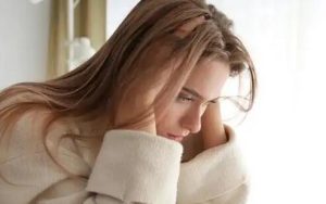 女朋友提分手但是我不想分该怎么挽回？-恋爱至上