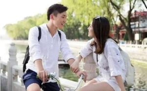 大学男生找不到女朋友是因为什么？问题在于自身-恋爱至上