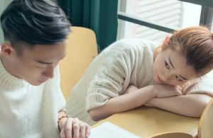 恋爱中单纯一点会亏吗？恋爱单纯好不好-恋爱至上