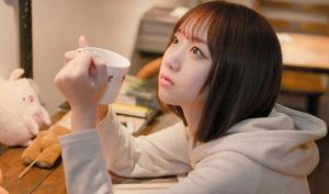 喜欢的女生问你借钱，借还是不借？-恋爱至上