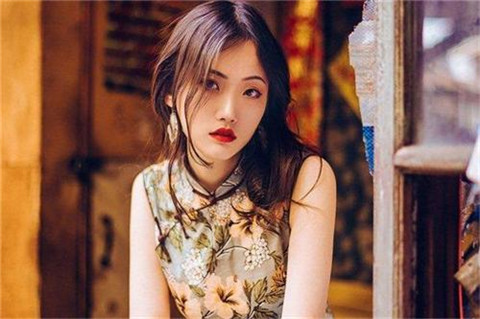 和女孩子聊天总是无法深入，每次跟女孩子聊天都聊不到重点-恋爱至上