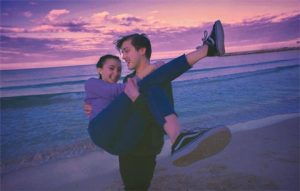 如何让异地恋感情升温，异地恋情侣怎么增进感情-恋爱至上