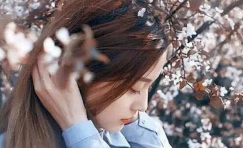 外遇的女人有哪些表现特征？这三个表现很可能有外遇了-恋爱至上