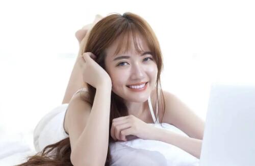 女生喜欢比自己小的男生吗？比自己小的男生好处多-恋爱至上