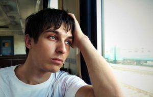 男生长得老实就是丑？老实内向的男生如何逆袭-恋爱至上