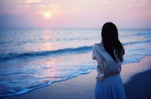 跟女生第一次见面应该送什么礼物-恋爱至上