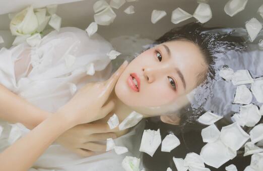 女生对你说洗澡去了该怎么回？-恋爱至上