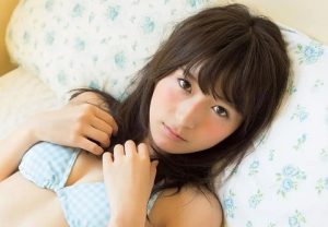 追女生一个月还没牵手要放弃吗？感情中的机会成本-恋爱至上