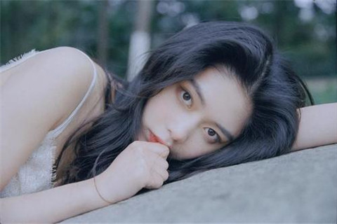 聊天软件认识的女孩，邀请我去她家坐坐？-恋爱至上