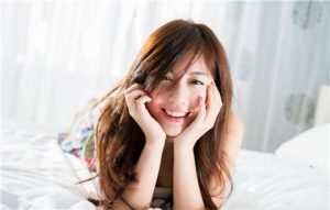 突然心疼是怎么回事?心疼是心脏出问题了吗-恋爱至上