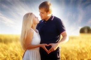 喜欢狗的女生性格特点，想追她就投其所好-恋爱至上