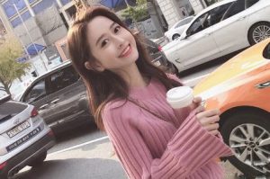 什么小动作可以撩到男生,女人如何撩到喜欢的男人-恋爱至上