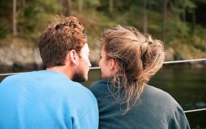 吸引女生的方法，8个技巧帮你更有魅力-恋爱至上