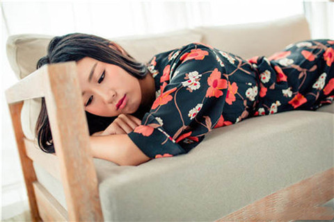 新加女生好友女生问有事么，怎么回答-恋爱至上
