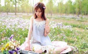 女生约会心里都想什么？女生约会举动代表什么意思-恋爱至上