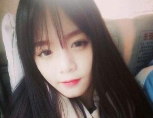 和喜欢的女生聊天该怎么聊更有话题，跟喜欢的女生怎么聊天-恋爱至上