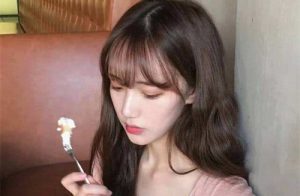 女生微信秒回但不主动联系，有什么深意么？-恋爱至上