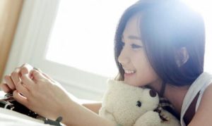 女孩愿意发展的表现，没明确拒绝就还有可能-恋爱至上