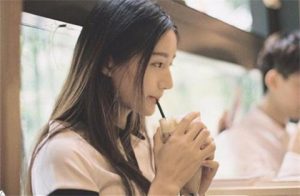 怎样正确的向女生展示自己的价值，拉近关系？-恋爱至上